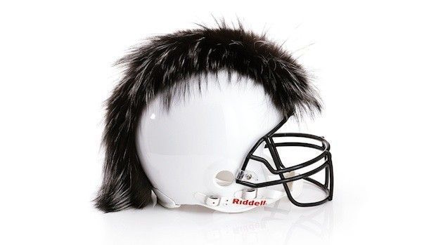DENNIS_BASSO-foot-casque-superbowl