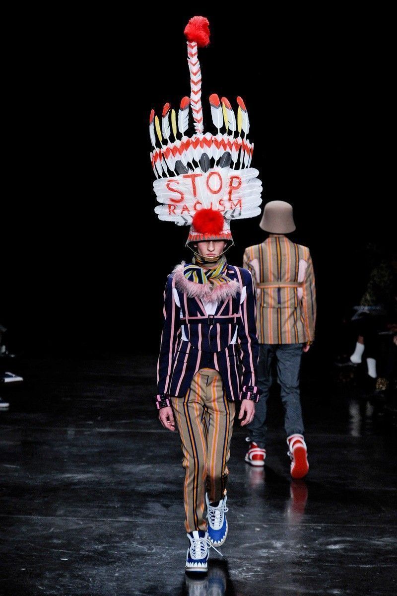 van-beirendonck-stop-racism-défilé