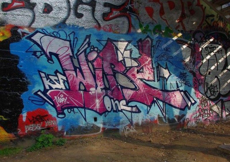 Wire Tag Graffiti