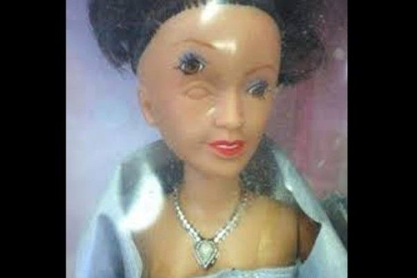 barbie troisième oeil