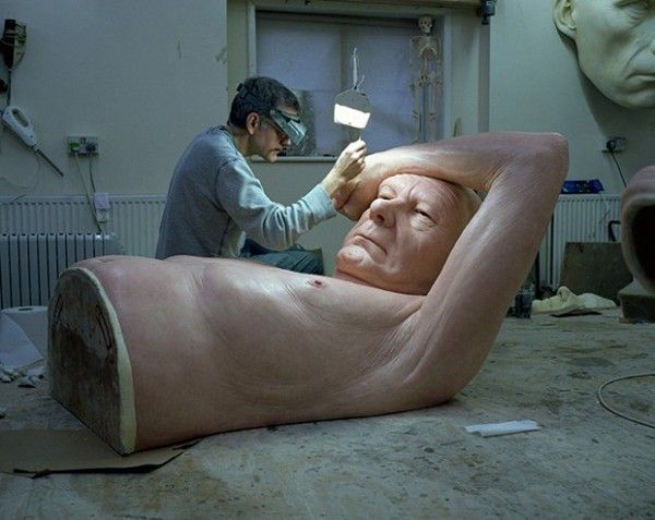 moitié du corps sculpture