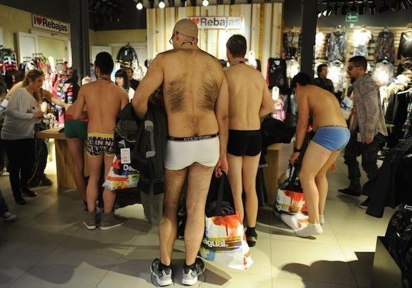 desigual seminaked contest