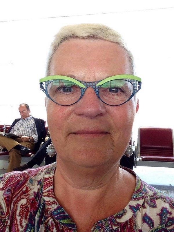 selfie-plus-grand-monde-orly-lunettes