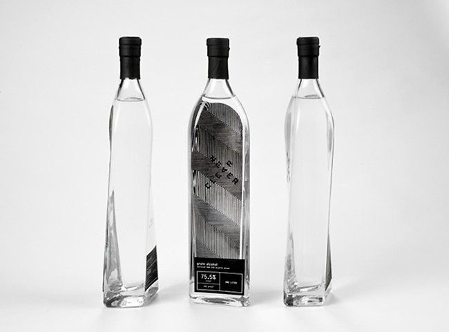 Neverclear-packaging-by-Toni-Hall