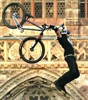 Szymon Godziek et son tsunami backflip historique