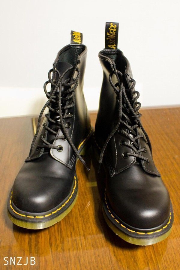 plastic-boots-dr-martens-basique