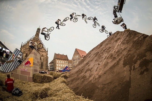 red-bull-district-ride-2014