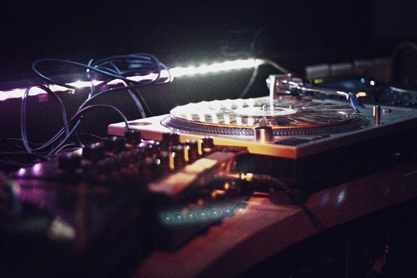 dj