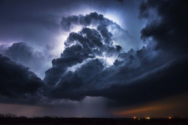 Mike Mezeul II : l&rsquo;homme qui capturait les tempêtes