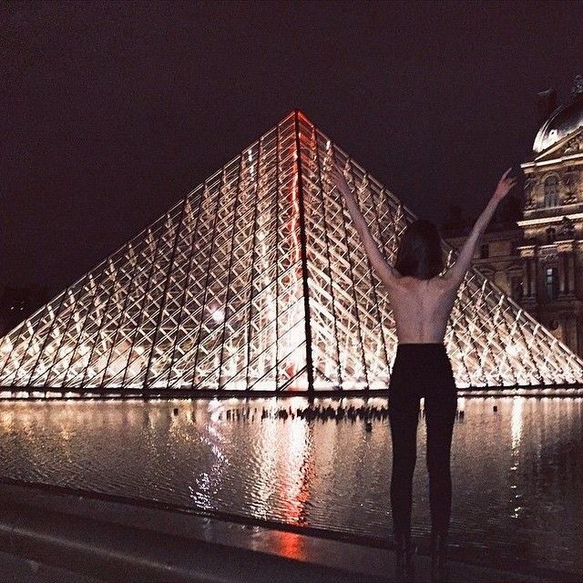 the-topless-tour