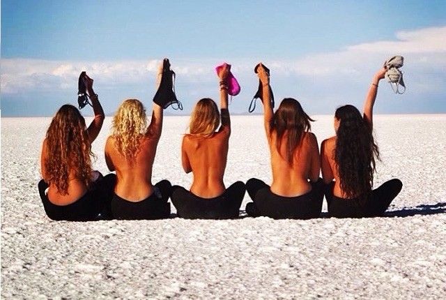 the-topless-tour