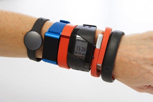 bracelet-connecté-invasion