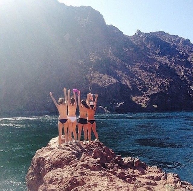 the-topless-tour