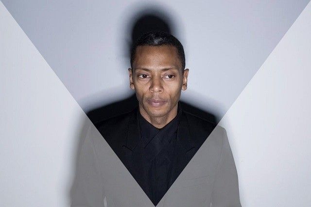 Jeff-Mills-triangle