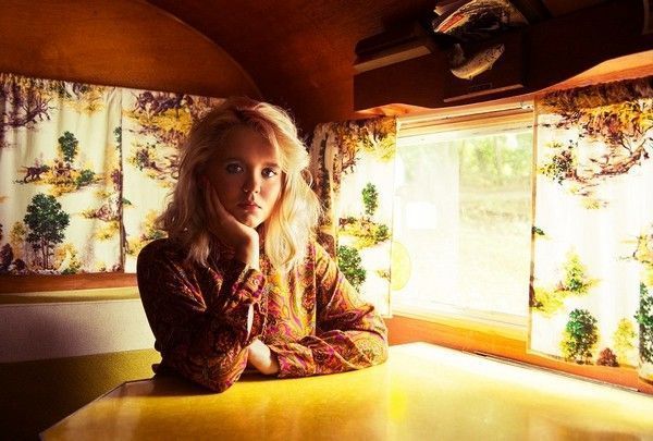 La photographe Stephanie Vovas nous ramène en 1970