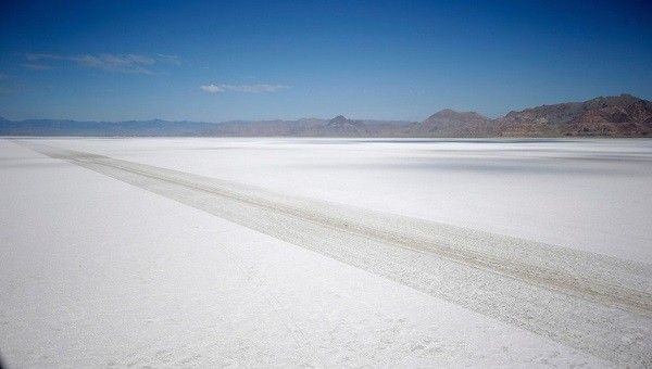 Rick-Bowmer-saltflats01