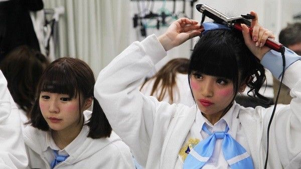 vice-weed-schoolgirls-for-sale-in-japan