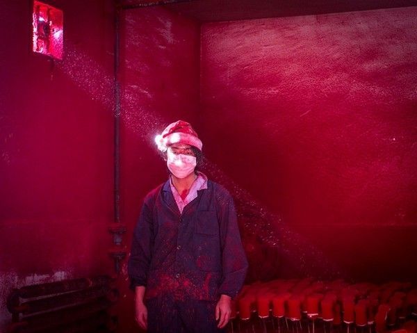Second Lauréat : Ronghui Chen "Christmas Factory"