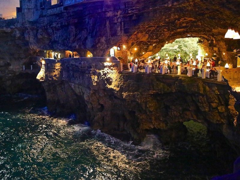 Grotta Palazzese italie