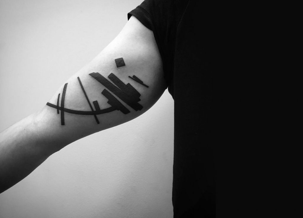 Le tatouage futuriste de Stanislaw Wilczynski