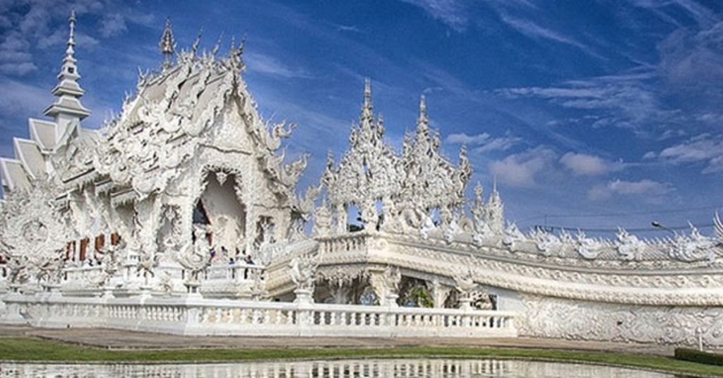 Wat Rong Khun : le temple de Thaïlande à la limite du surréel