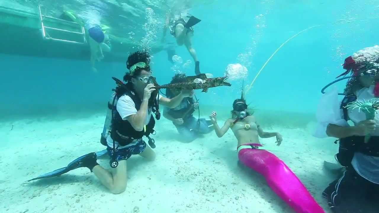 underwater music festival