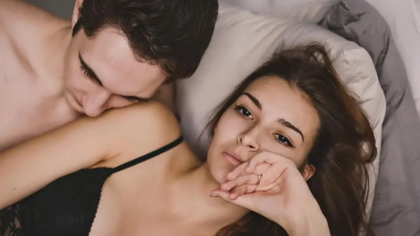 Une femme peut-elle être malheureuse et toujours aimer son conjoint ?