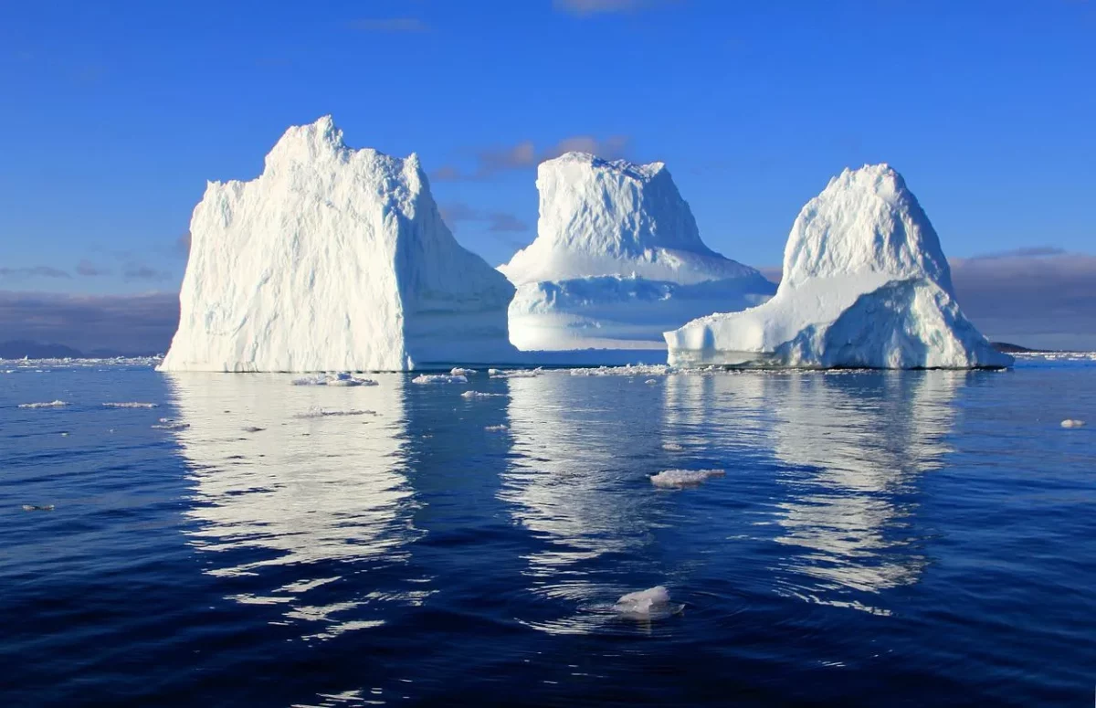 Alerte iceberg ! une île britannique sous la menace du plus gros bloc — free download